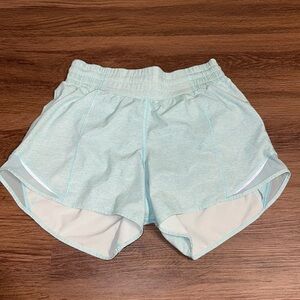 Lululemon Hotty Hot High Rise Shorts - heathered blue (4 inch) Sz 4
